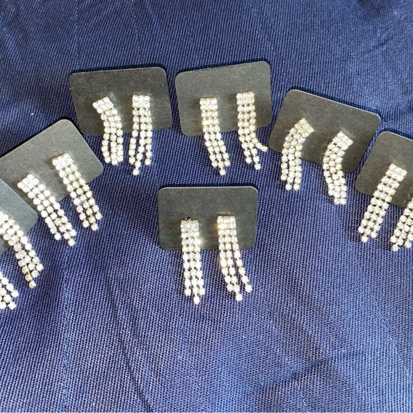 1 bundle of 7 pairs earrings chandelier 3 tiers rhinestones - Picture 1 of 4
